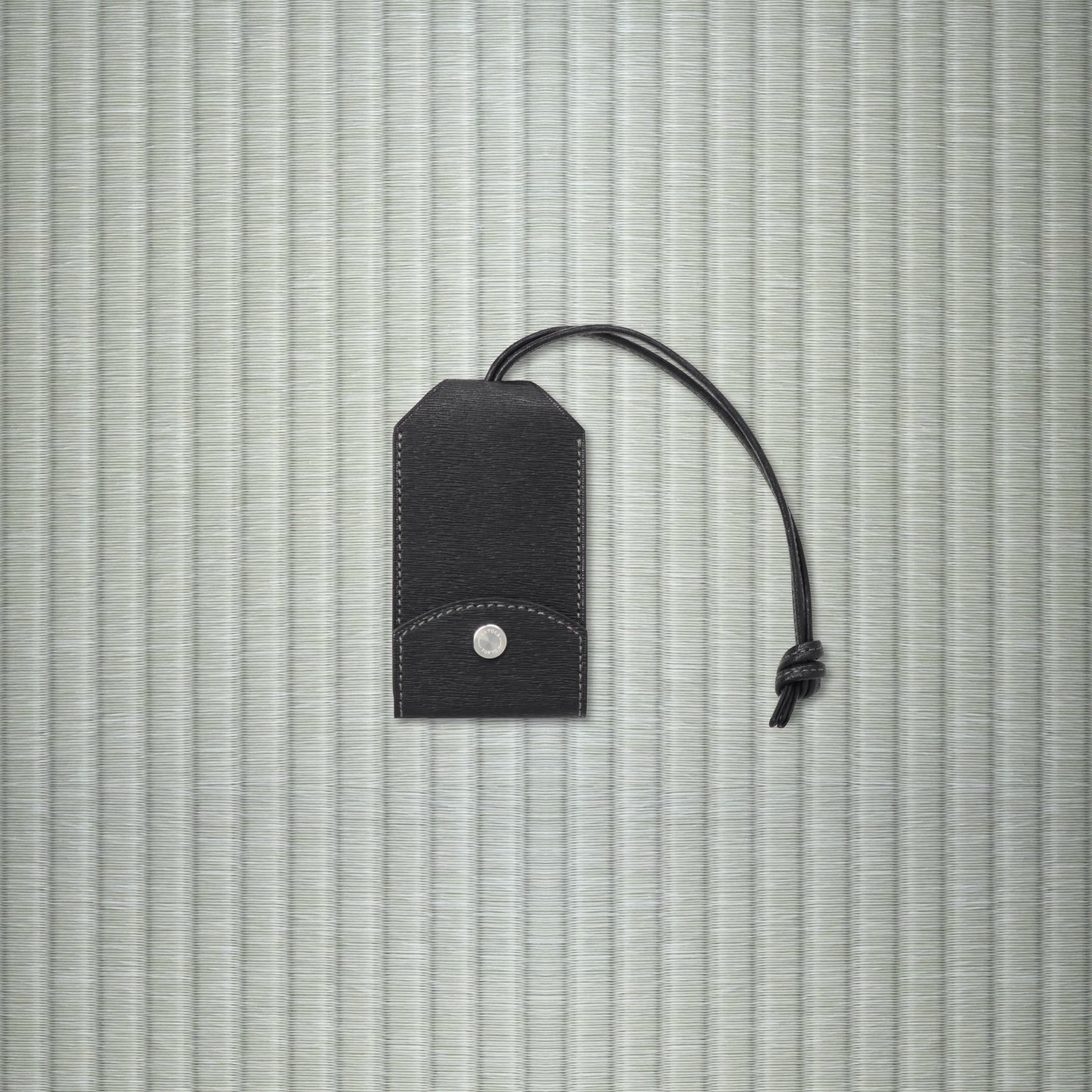 コンパクトキーケース MAMORI / KARASUBAレザー (総牛革)